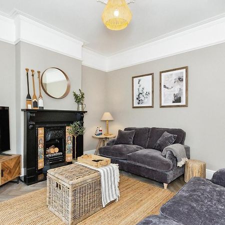 Seaside House Llandudno Apartment ภายนอก รูปภาพ