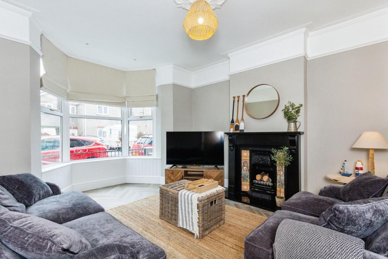 Seaside House Llandudno Apartment ภายนอก รูปภาพ