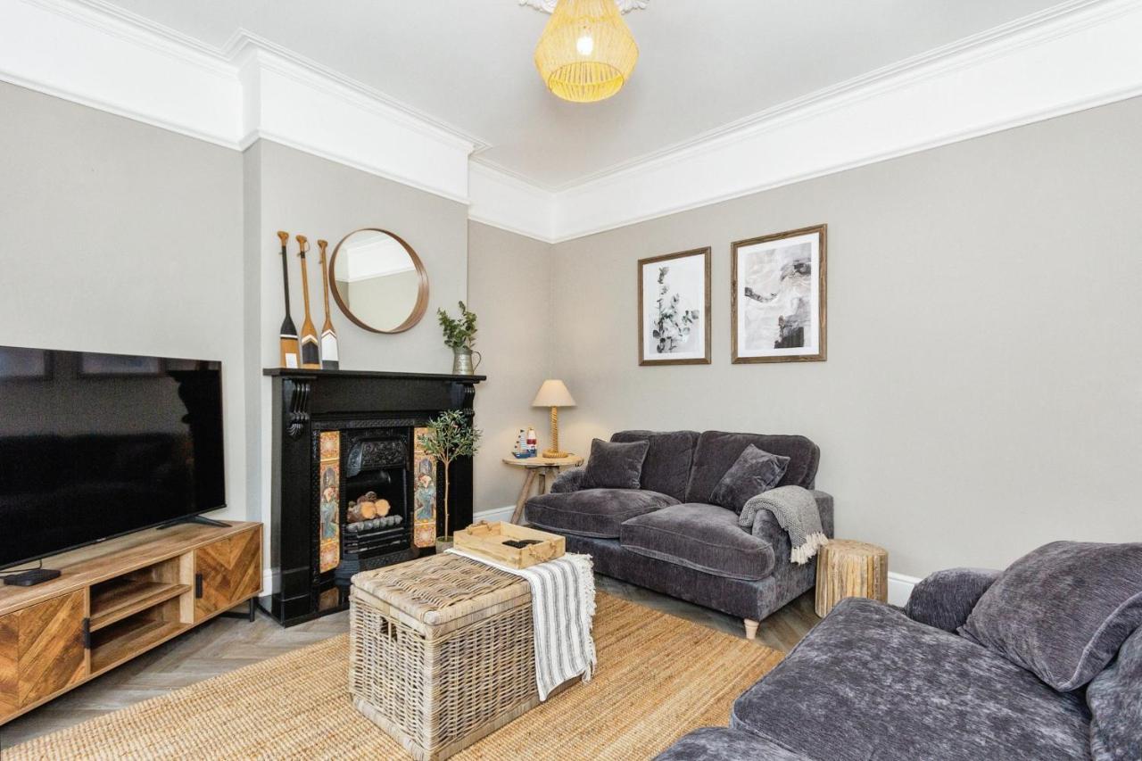 Seaside House Llandudno Apartment ภายนอก รูปภาพ