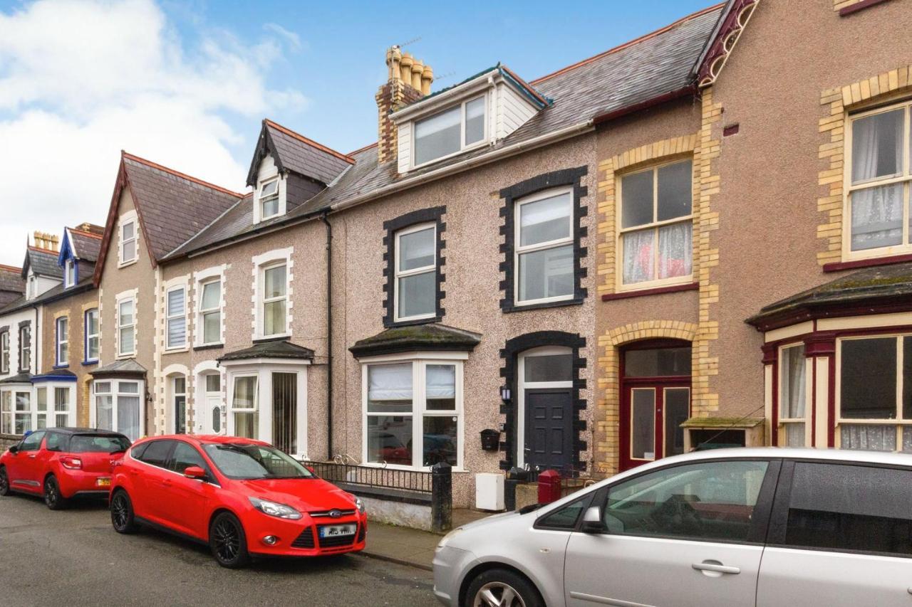Seaside House Llandudno Apartment ภายนอก รูปภาพ