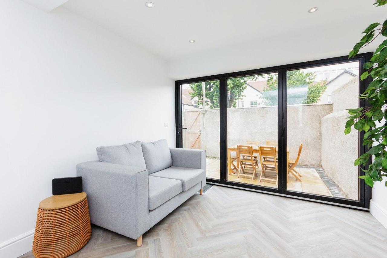 Seaside House Llandudno Apartment ภายนอก รูปภาพ