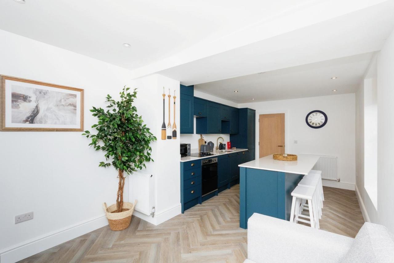 Seaside House Llandudno Apartment ภายนอก รูปภาพ