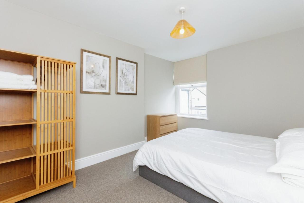 Seaside House Llandudno Apartment ภายนอก รูปภาพ